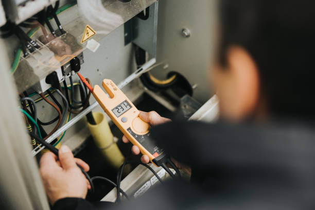 Professional Electrician in Oak Park, IL